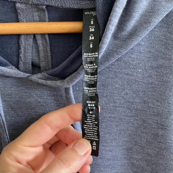 Wildfox Set hooded top and matching high rise tie dye leggings size small - Picture 11 of 16